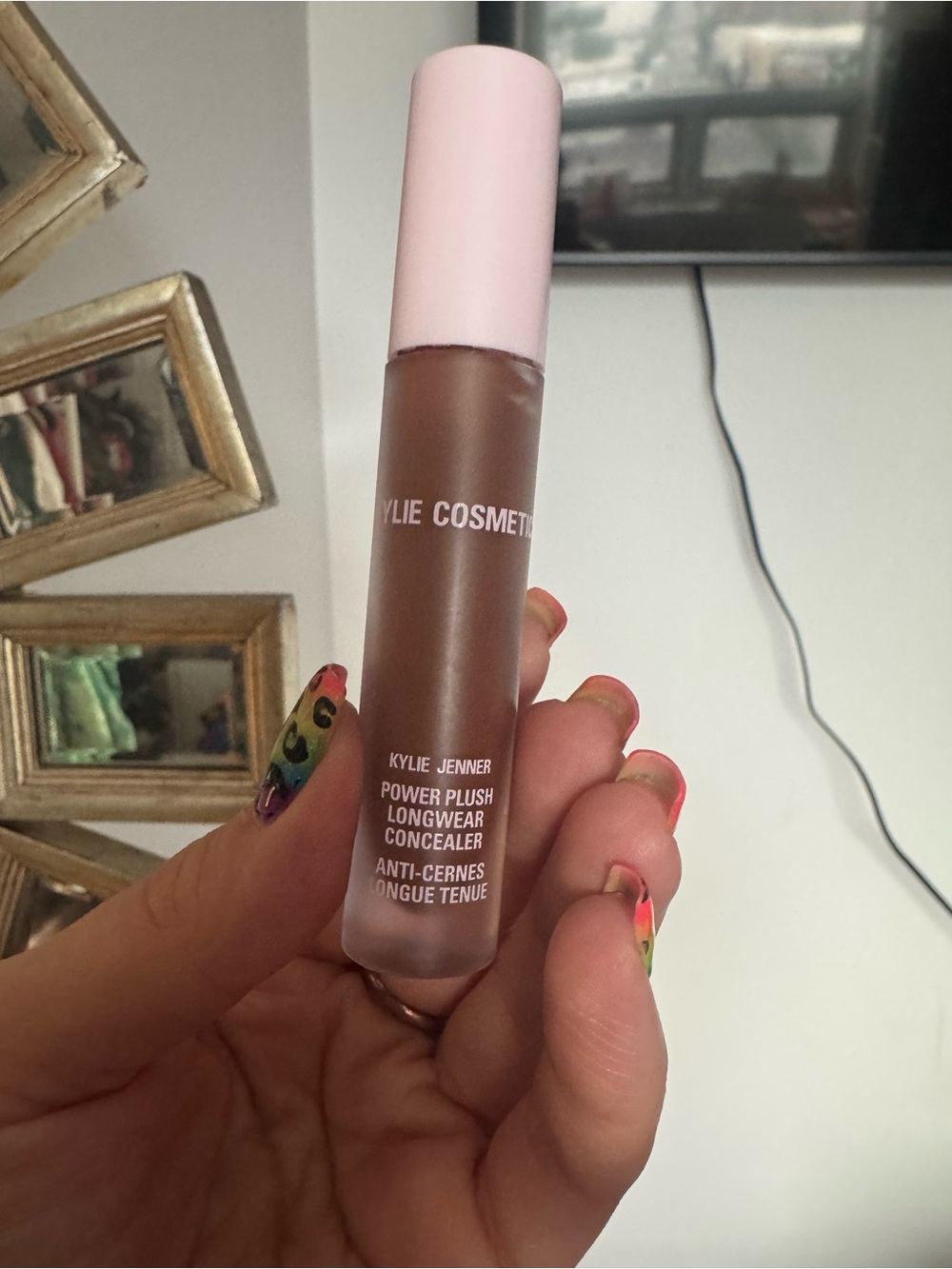 Kylie Cosmetics Power Plush Longwear Concealer - Shade 9.5c